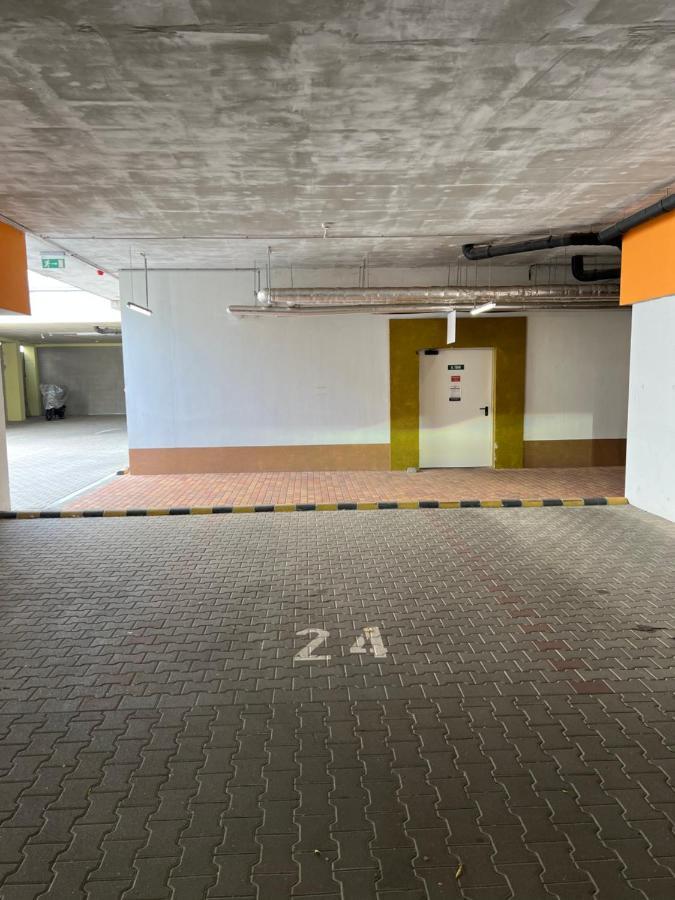 Апартаменты Parizsi Udvar Premium Apartman Дебрецен Экстерьер фото