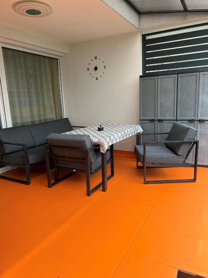 Апартаменты Parizsi Udvar Premium Apartman Дебрецен Экстерьер фото